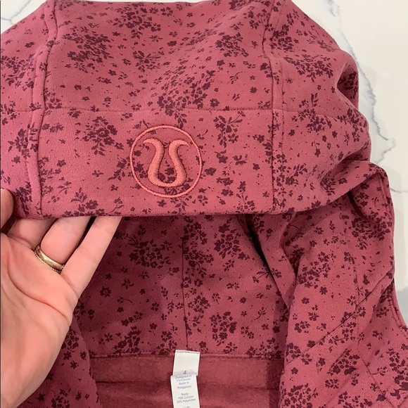 Lululemon Scuba Hoodie - Pixie Floral So Merlot - Picture 5 of 7